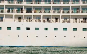 How to Choose a Cabin on a Cruise Ship Tips from Seasoned Travelers